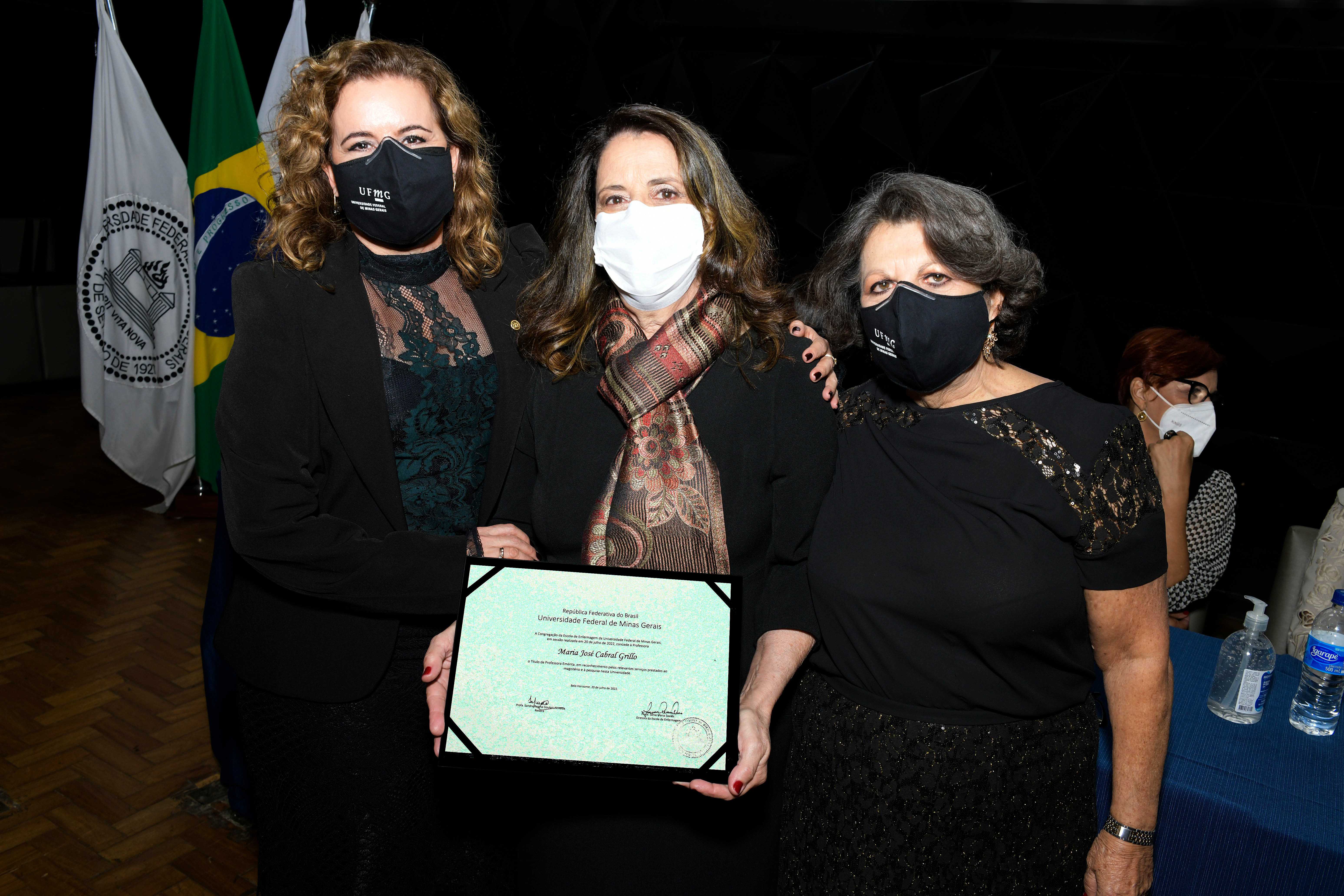 Sandra Goulart, Maria José Grillo e Sônia Soares