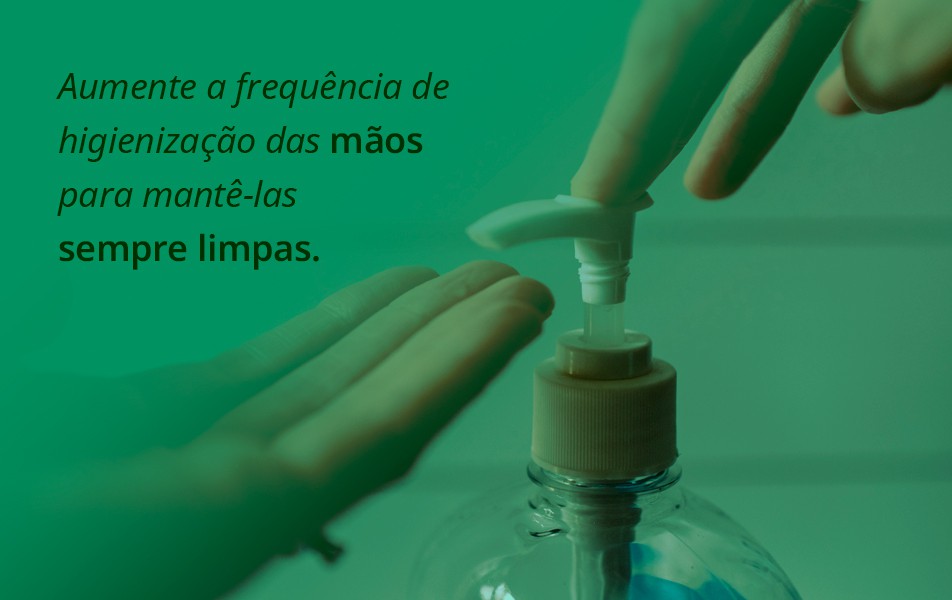 Confira aqui como lavá-las  corretamente com água e sabão ou utilizando solução de álcool em gel 70%.