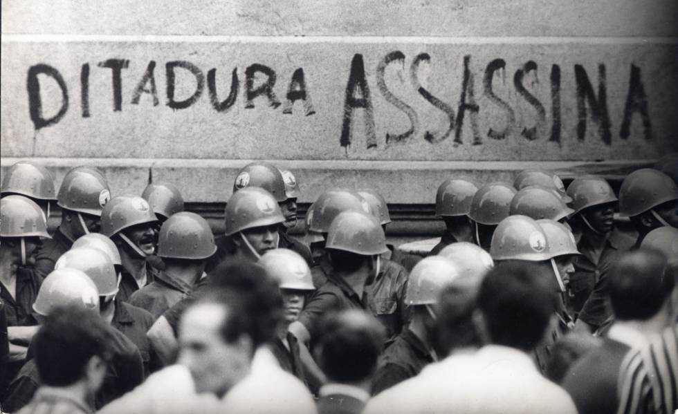 Arquivo Nacional | Correio da Manhã Manifestação no Rio de Janeiro, em 1968, contra a ditadura militar